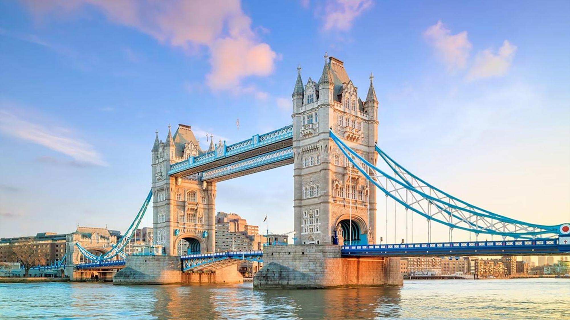 3 Bedroom Flat With Free Secured Parking In Borough Near The Shard, Bermondsey * London