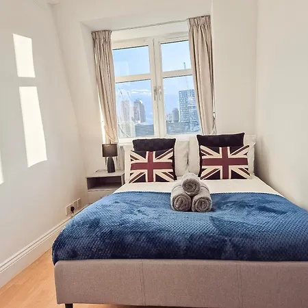 3 Bedroom Flat With Free Secured Parking In Borough Near The Shard, Bermondsey London Exterior photo