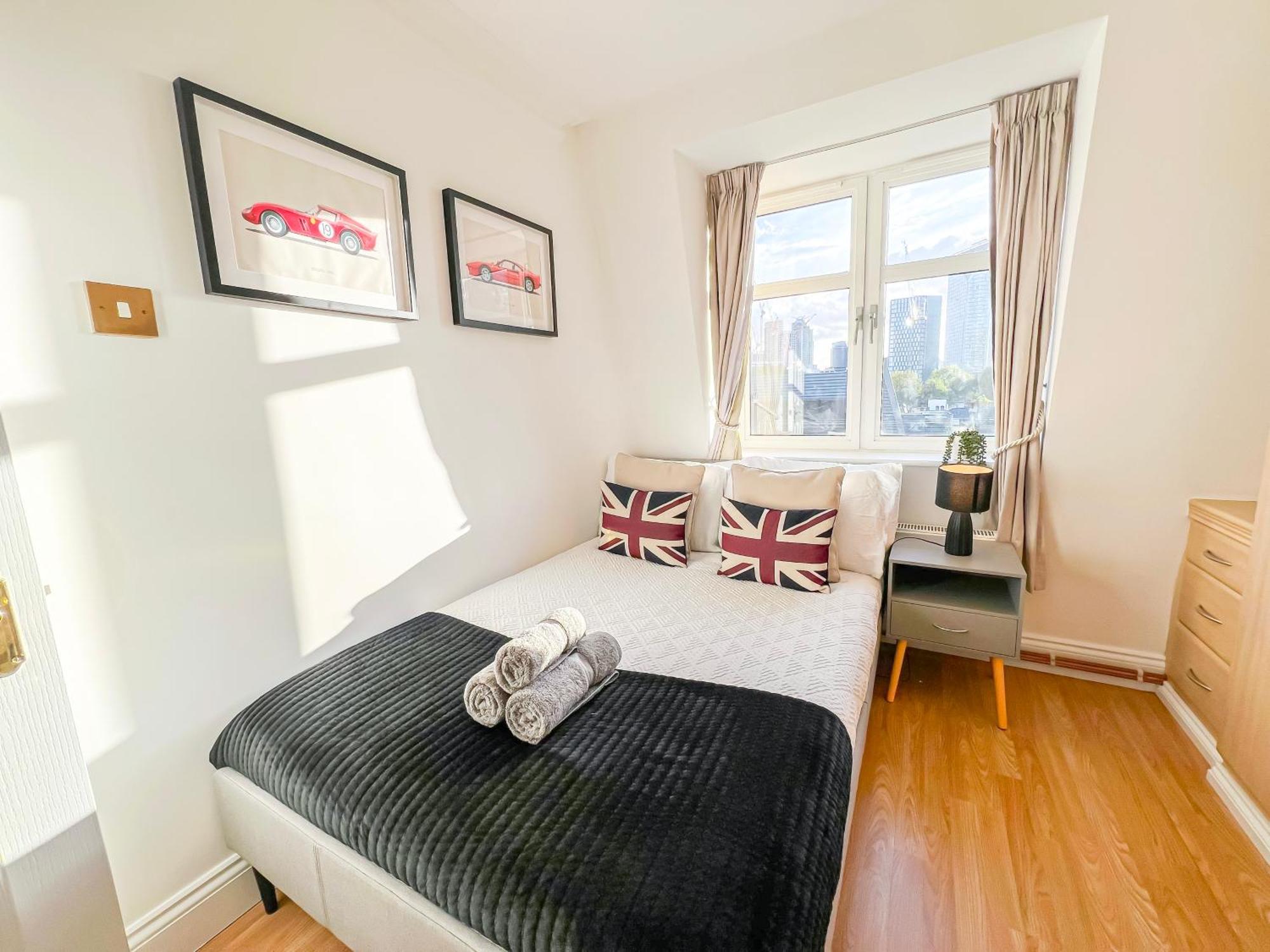 Apartment 3 Bedroom Flat With Free Secured Parking In Borough Near The Shard, Bermondsey London